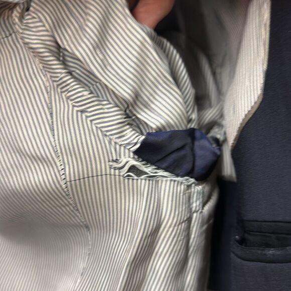 Brooks Brothers Two-Button Explorer Fitzgerald Navy 42L C39 - Picture 10 of 13